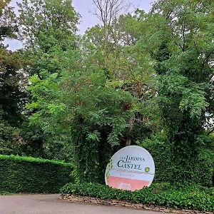 Les Jardins Du Castel Annick Et Jean Paul , Saint-Georges-d'Esperanche France
